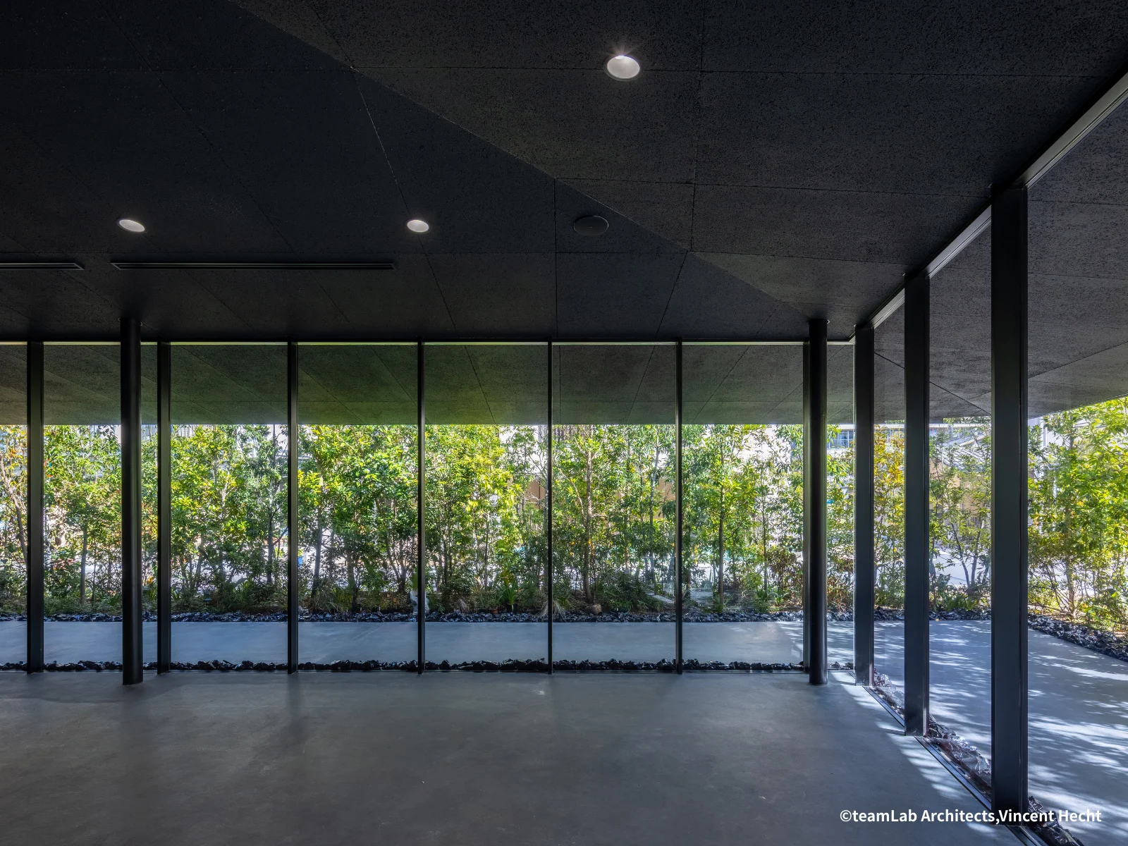 エントランスロビー